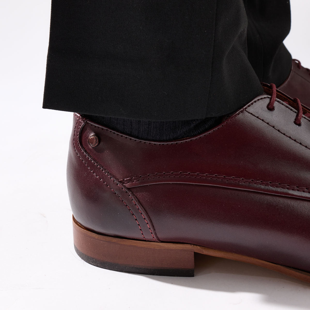 Gambino Waxy Derby Shoes Bordo