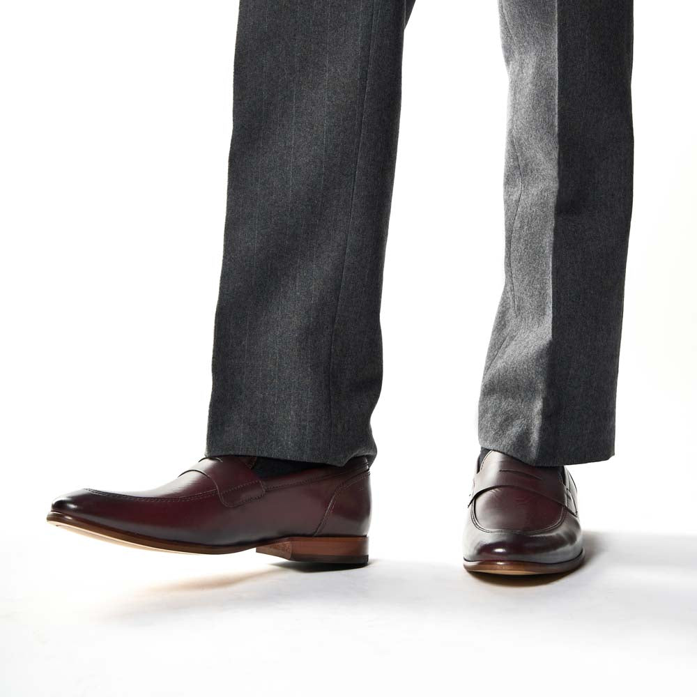 Bruno Waxy Loafers Bordo