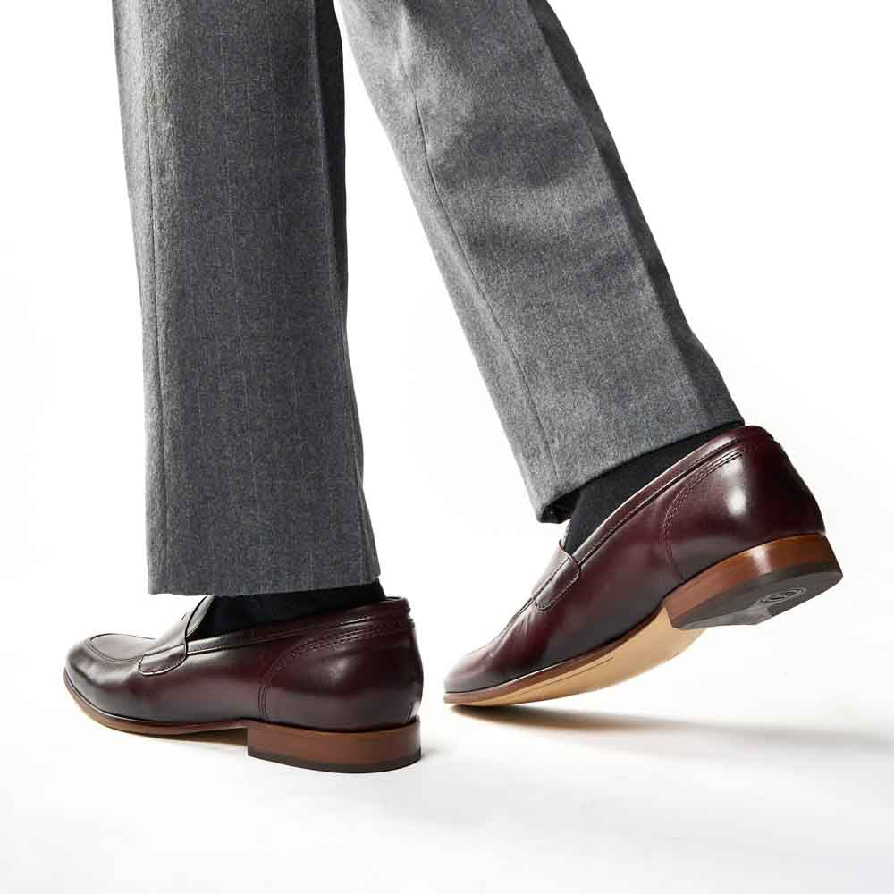 Bruno Waxy Loafers Bordo