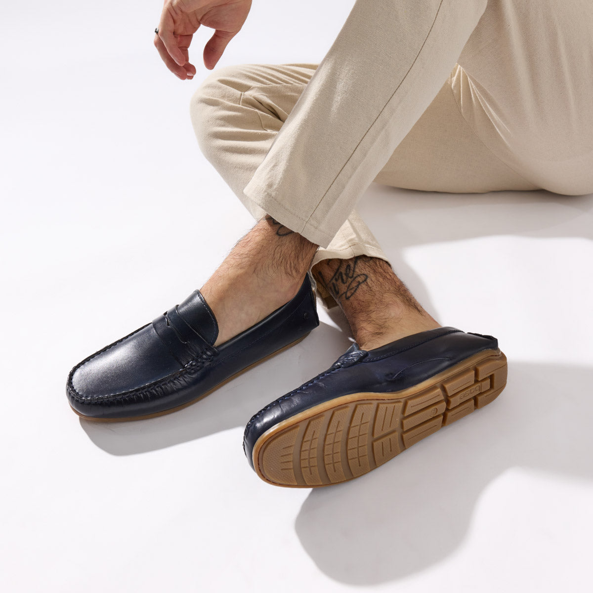Collins Washed Loafers Navy