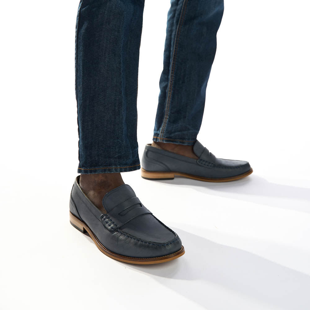 Garfield Nubuck Loafers Navy