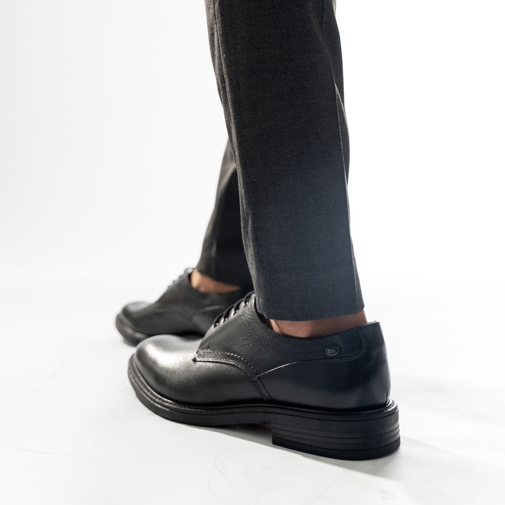 Durham Waxy Derby Shoes Black