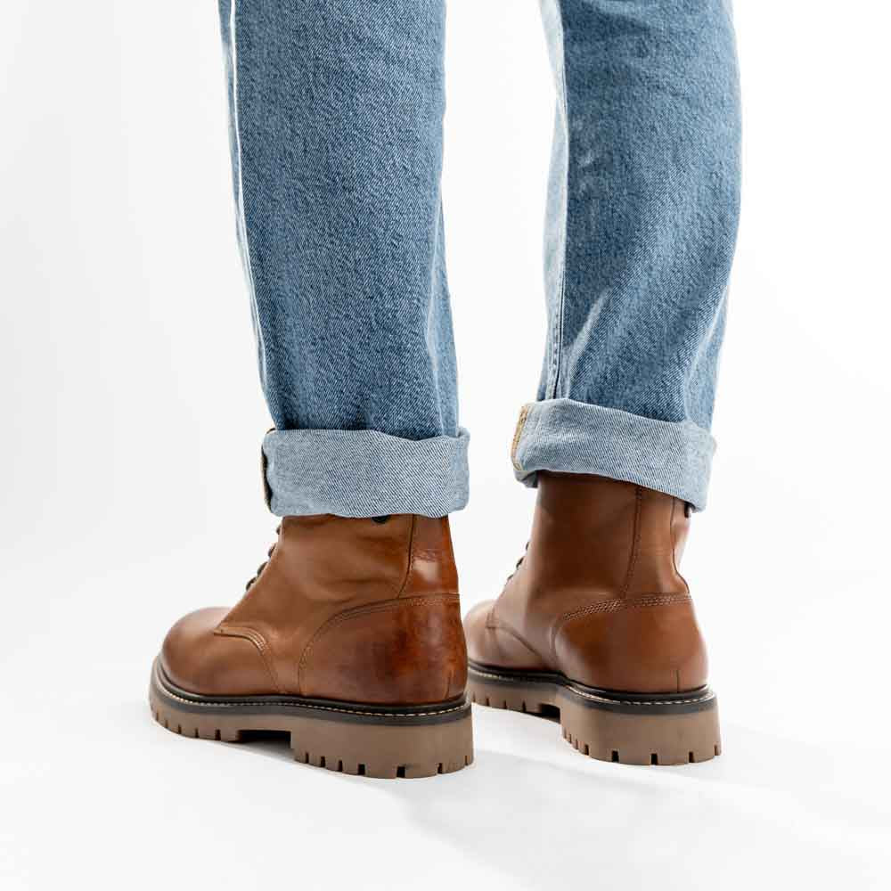 Nickel Pull Up Combat Boots Tan