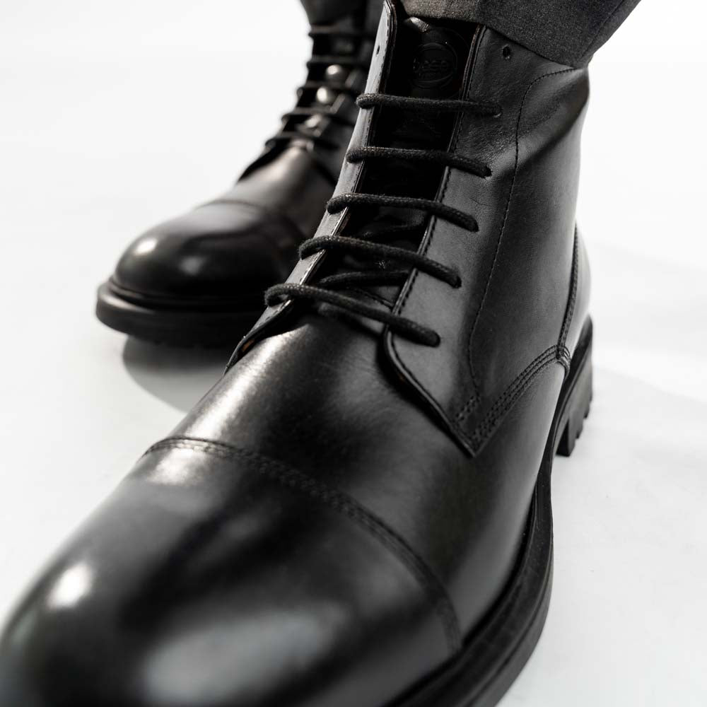 Boulton Toe Cap Boots Black