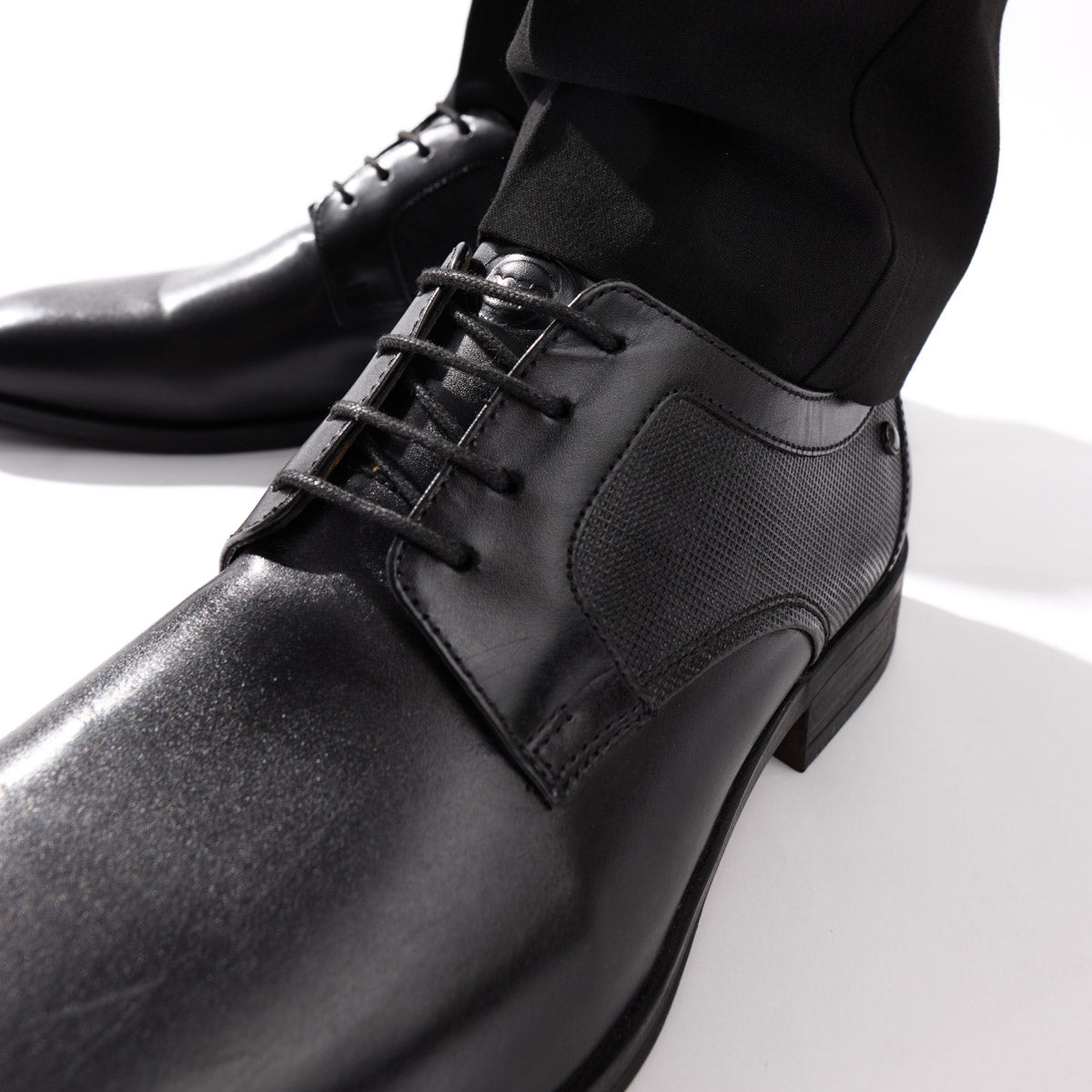 Dome Leather Derby Shoes Black