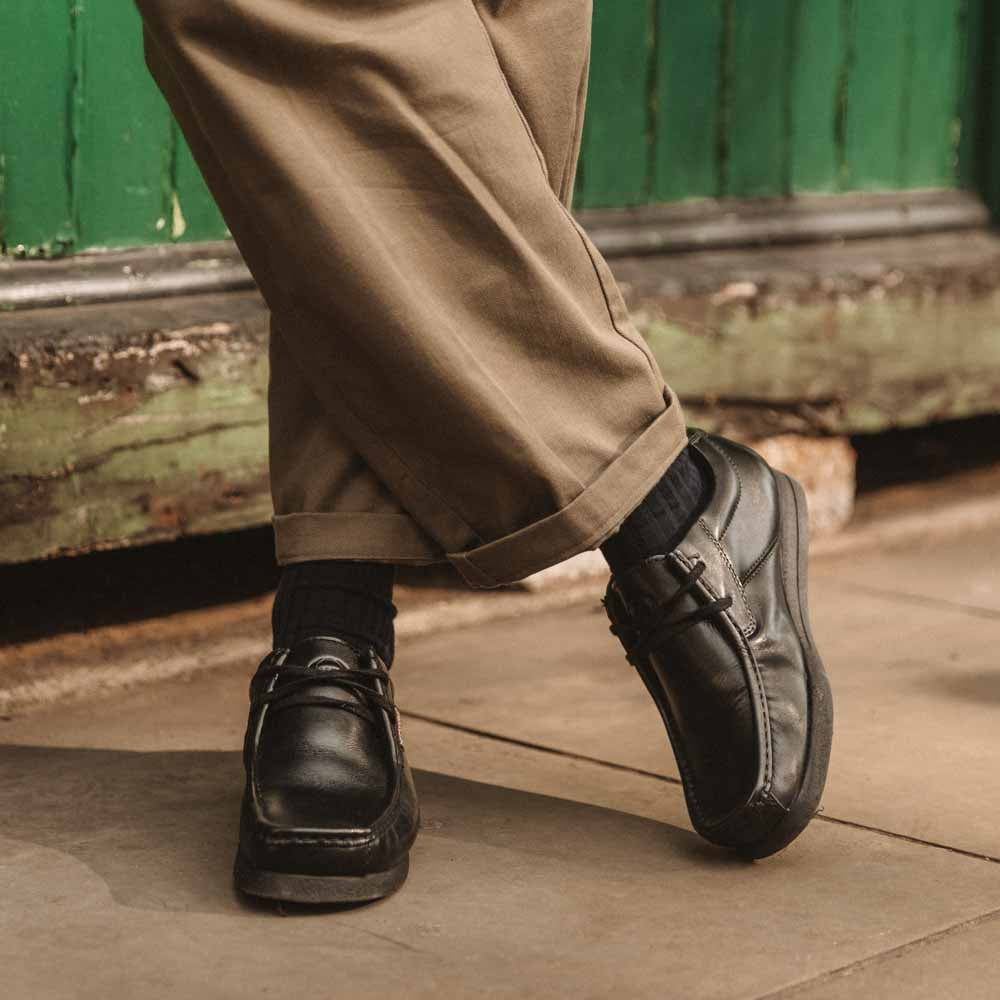 Event Waxy Moc Toe Shoes Black