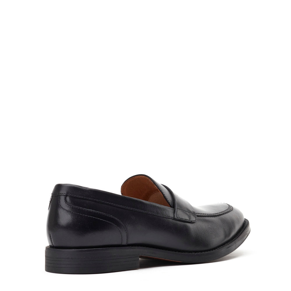 Kennedy Waxy Loafers Black