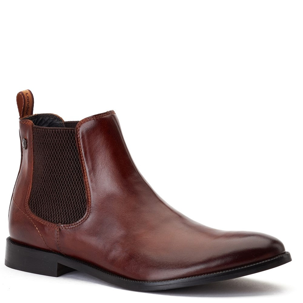 Carson Burnished Chelsea Boots Tan