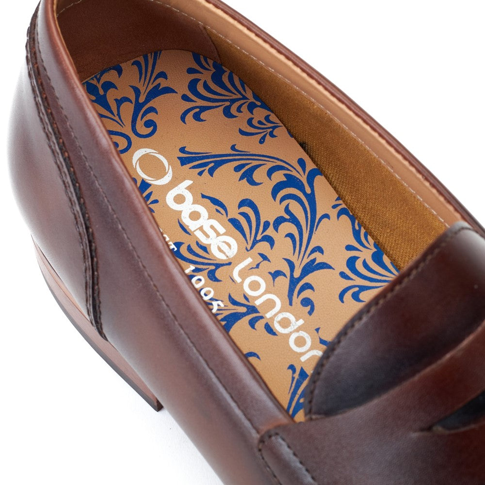 Bruno Waxy Loafers Brown