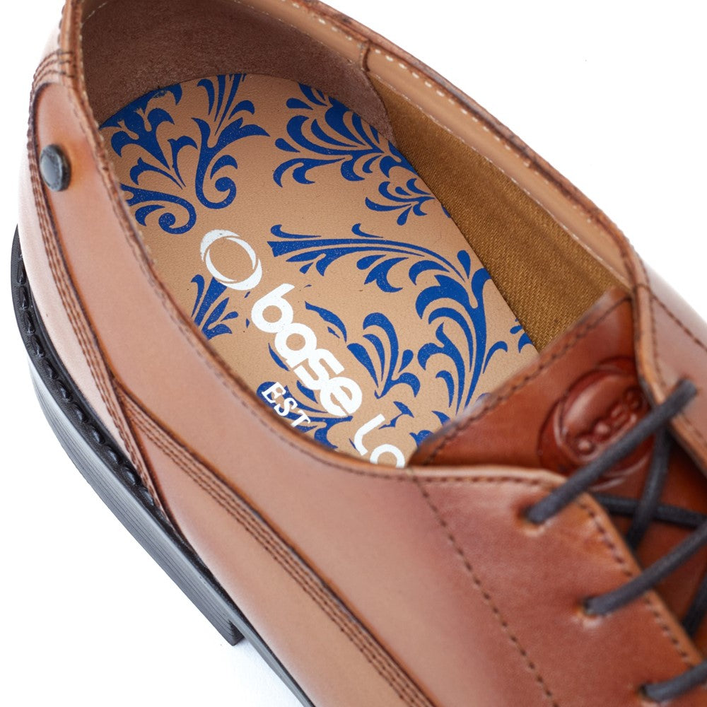 Magnus Waxy Derby Shoes Tan