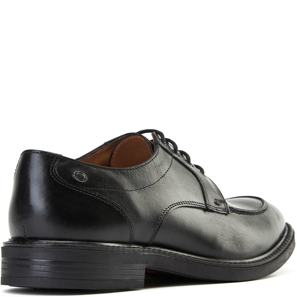 Surrey Waxy Apron Toe Shoes Black
