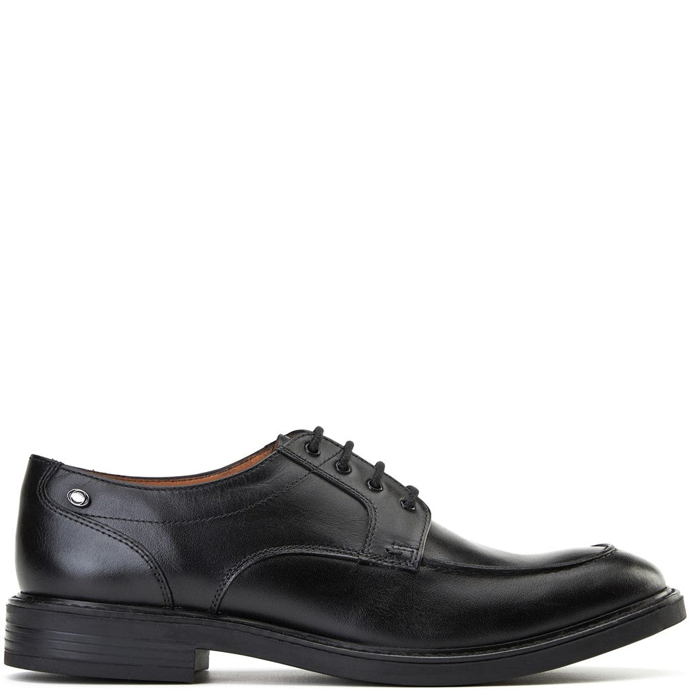 Surrey Waxy Apron Toe Shoes Black