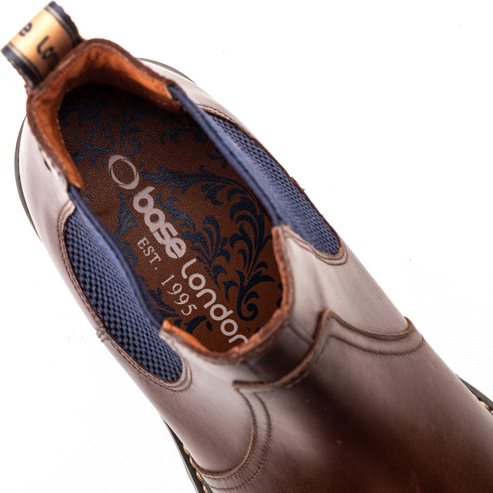 Zinc Pull Up Chelsea Boots Brown