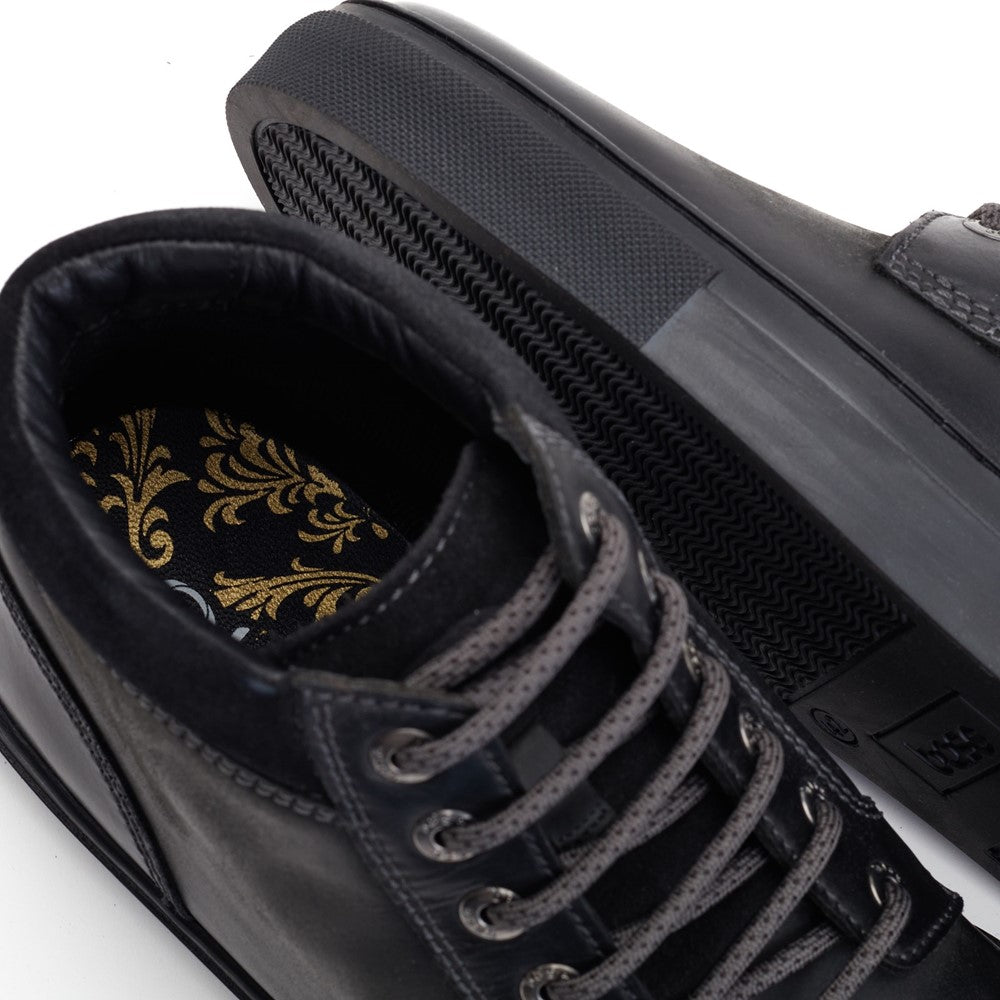 Cabbie High-Top Leather Trainers Black