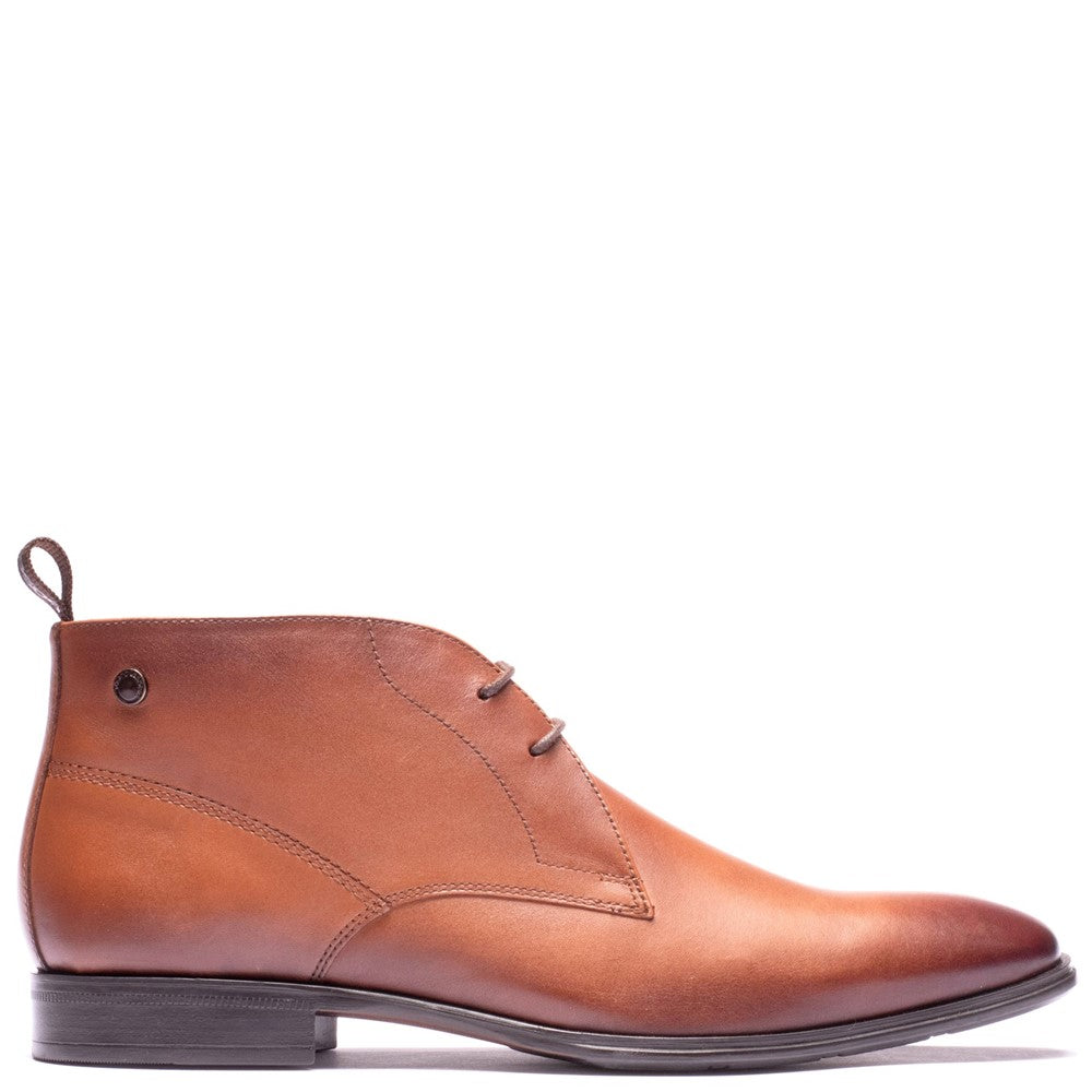 Archer Waxy Chukka Boots Tan