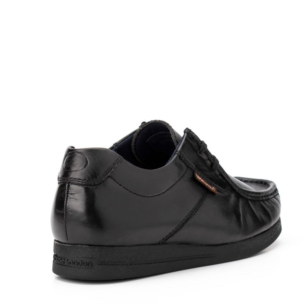 Event Waxy Moc Toe Shoes Black