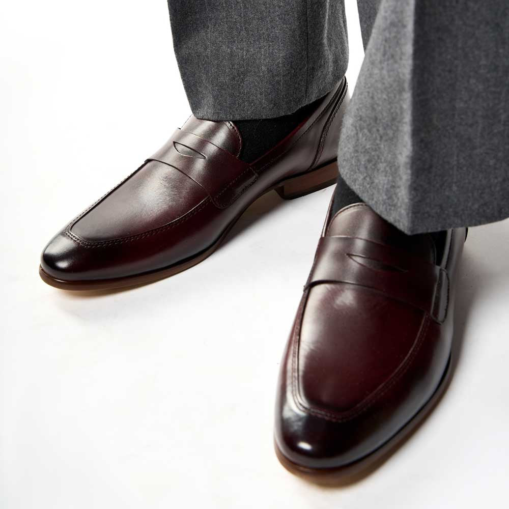 Bruno Waxy Loafers Bordo
