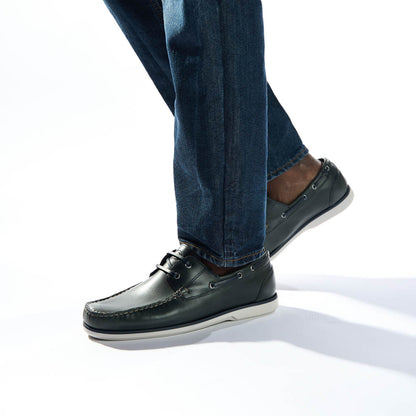 Stern Oil Pull Up Boat Shoes Navy