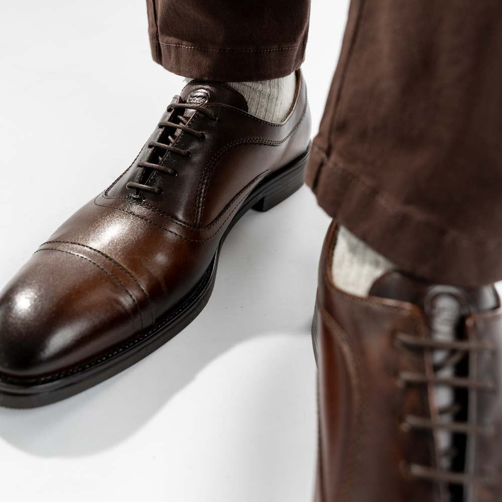 Lapel Waxy Oxford Shoes Brown