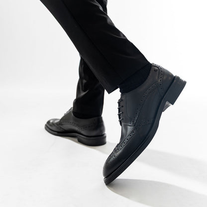 Pocket Waxy Brogue Shoes Black