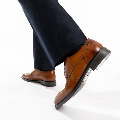 Pocket Waxy Brogue Shoes Tan