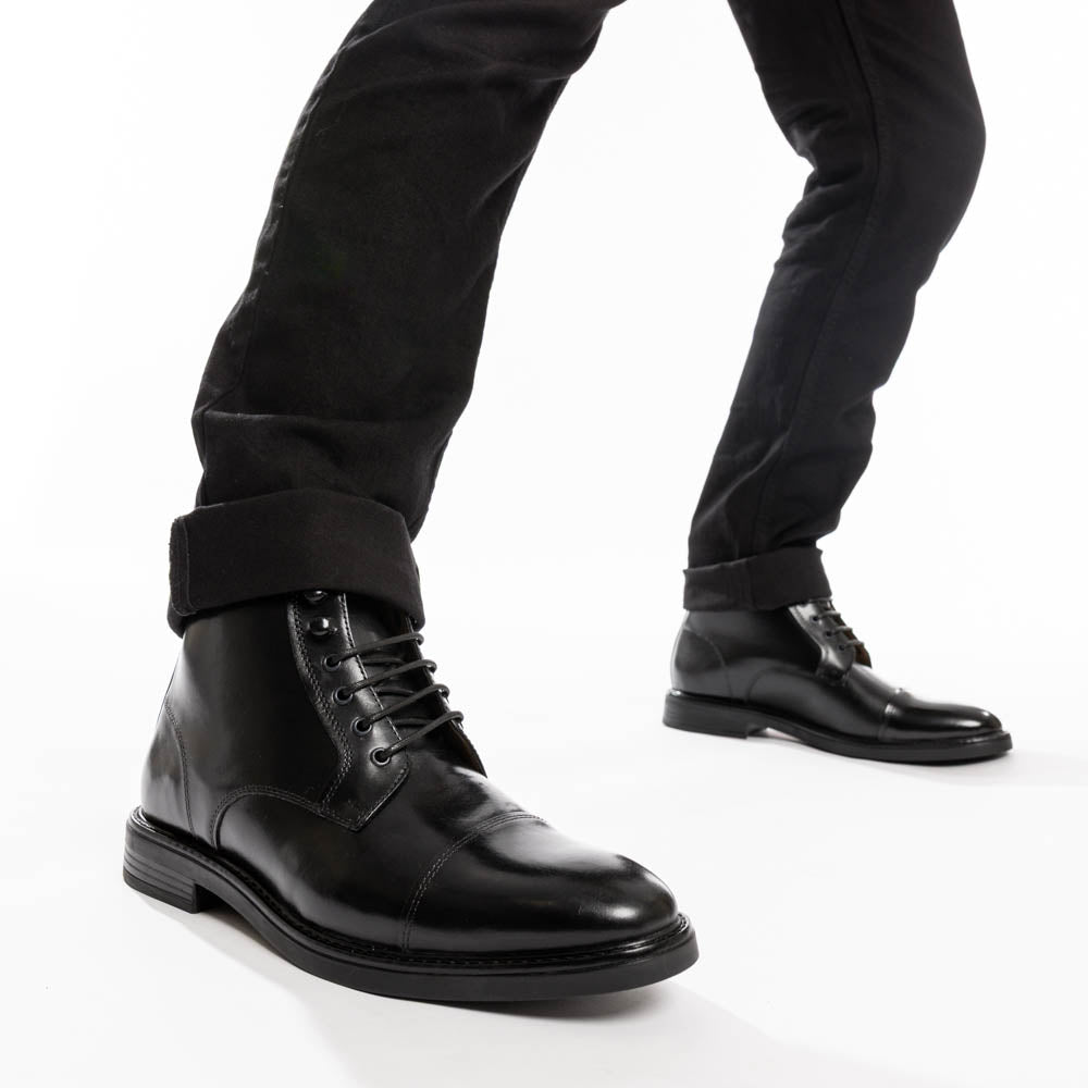 Plymouth Waxy Toe Cap Boots Black
