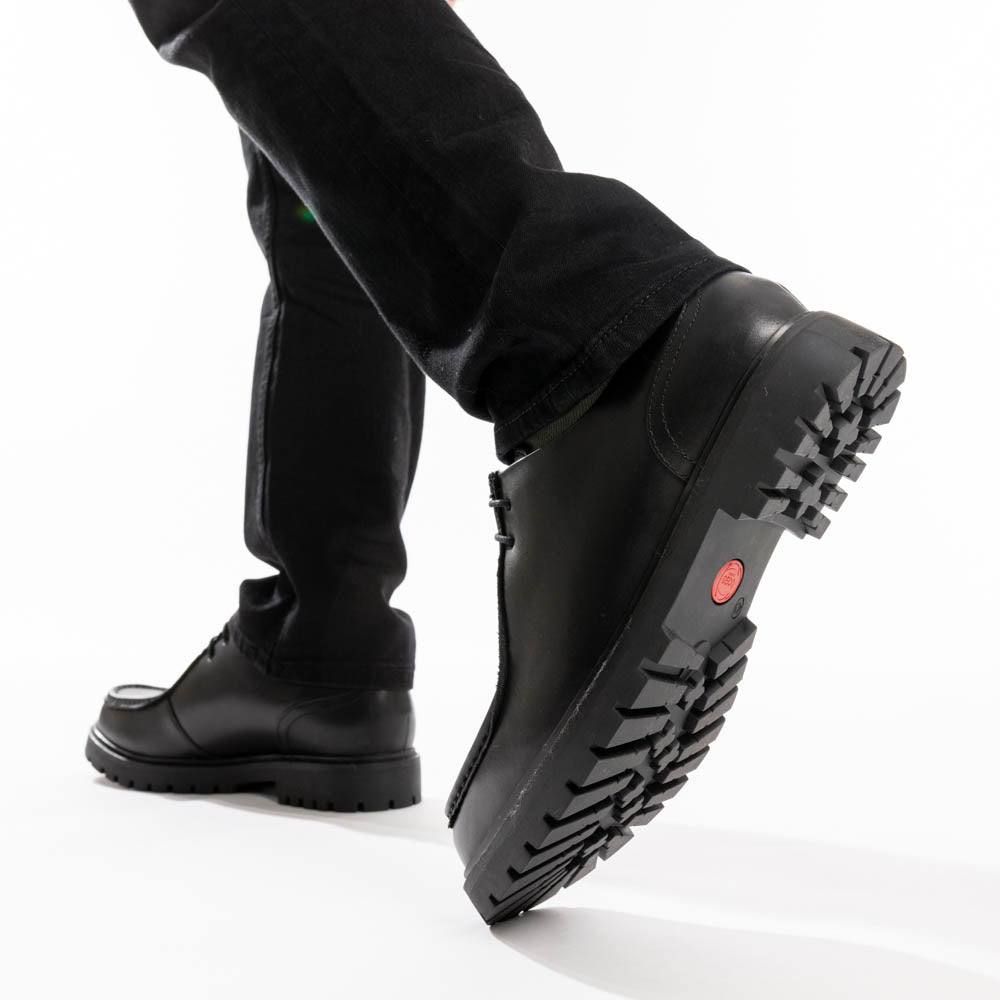 Karbon Moc Toe Shoes Black