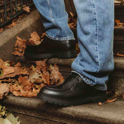 Karbon Moc Toe Shoes Black