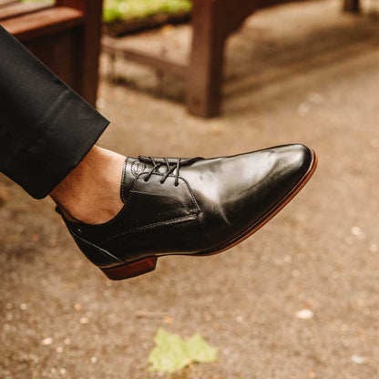 Gambino Waxy Derby Shoes Black