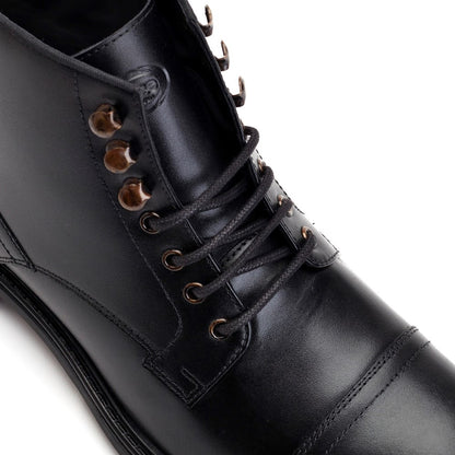 Duke Waxy Toe Cap Boots Black