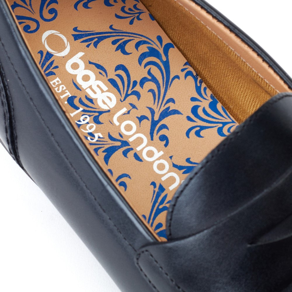 Bruno Waxy Loafers Black