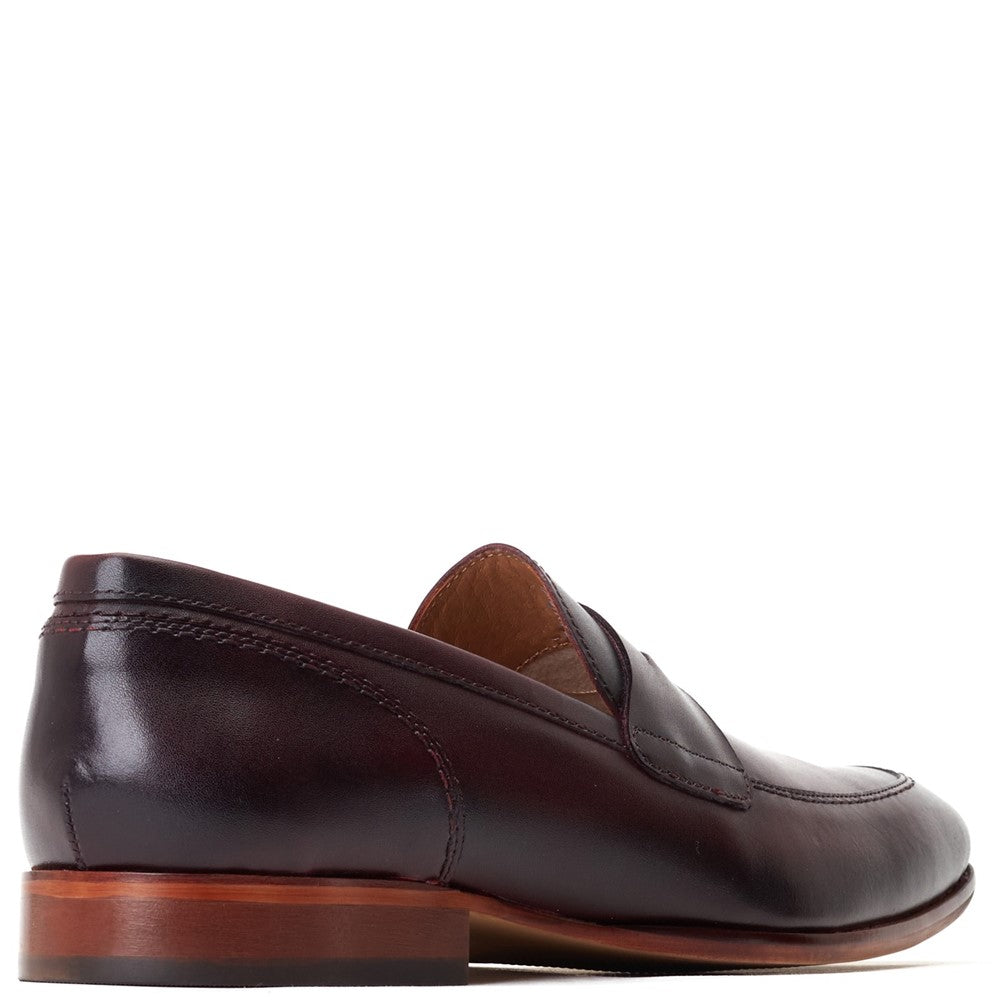 Bruno Waxy Loafers Bordo