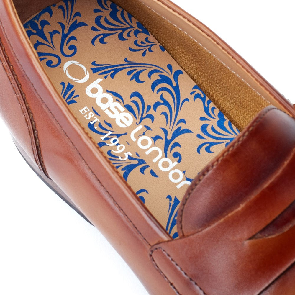 Bruno Waxy Loafers Tan
