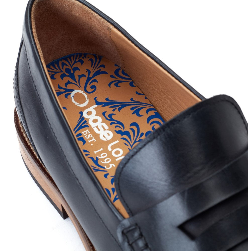 Garfield Washed Loafers Black