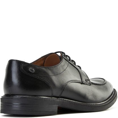 Surrey Waxy Apron Toe Shoes Black