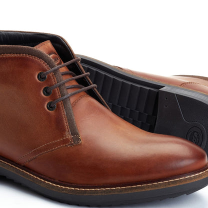 Bartlett Pull Up Chukka Boots Tan