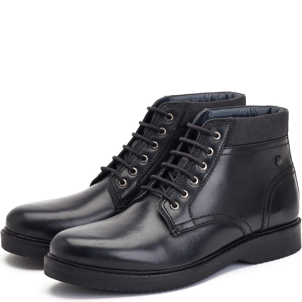 Dugan Waxy Chukka Boots Black