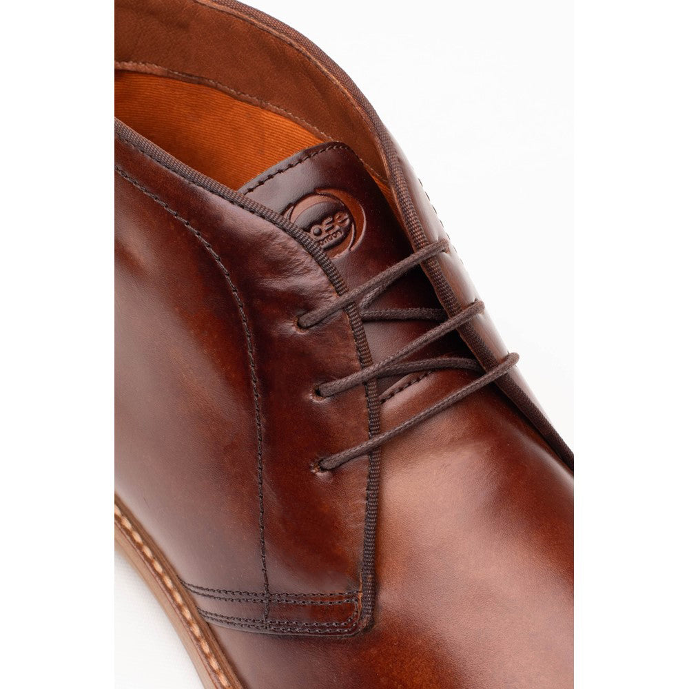Carlton Leather Chukka Boots Tan