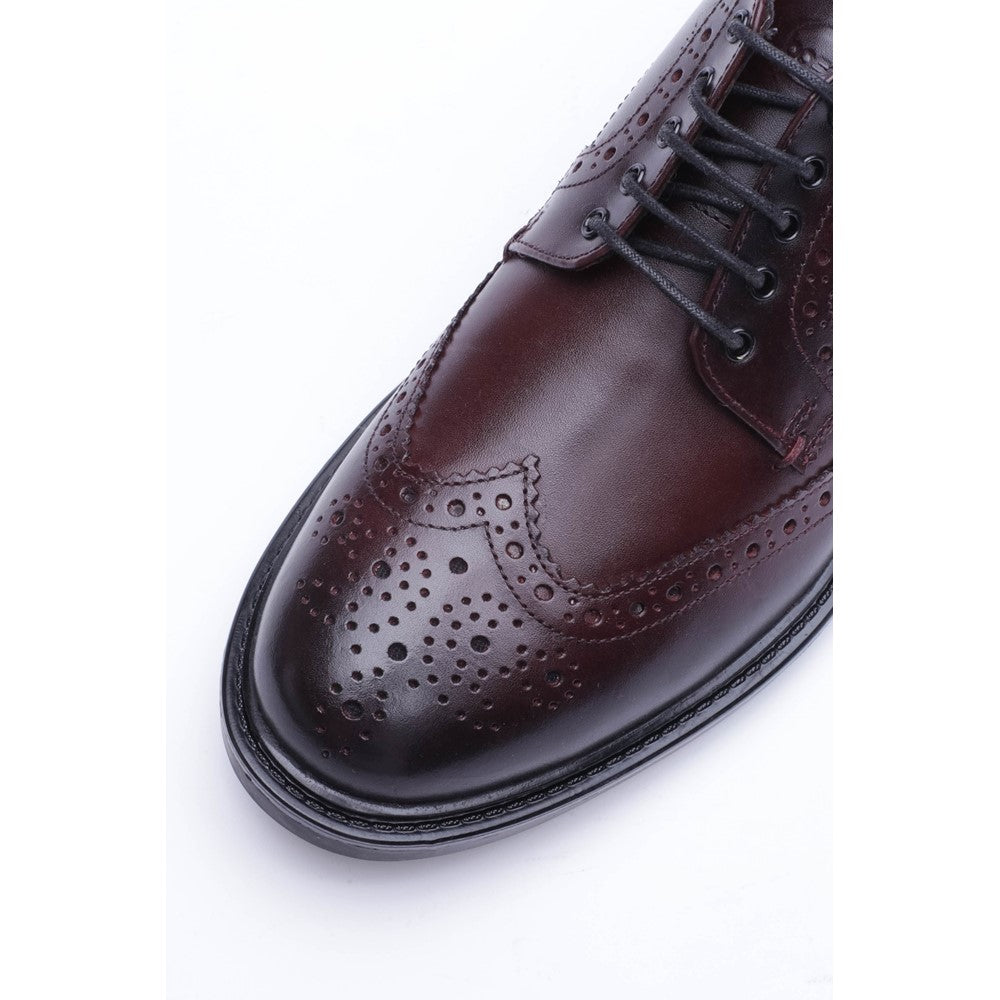 Tanner Waxy Brogue Shoes Bordo