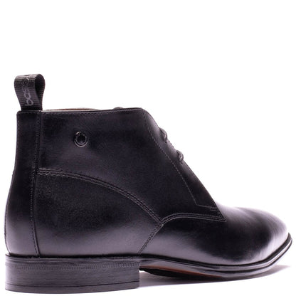 Archer Waxy Chukka Boots Black